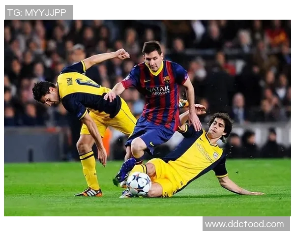 梅西在绿茵场上展现足球天赋与激情引领球队奋勇争先