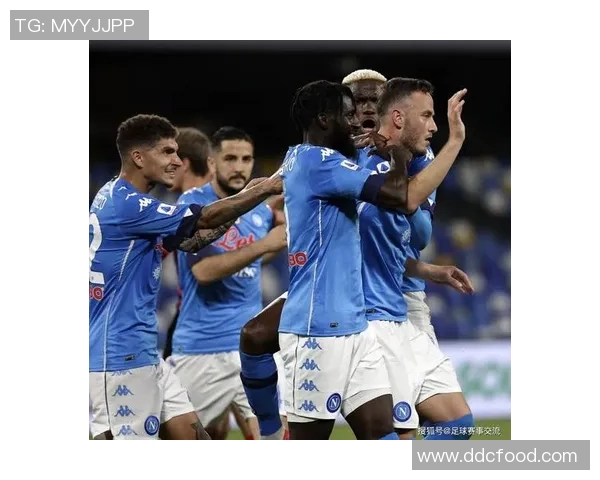 2020年足球明星球员回顾与分析展现足坛巨星风采与成就